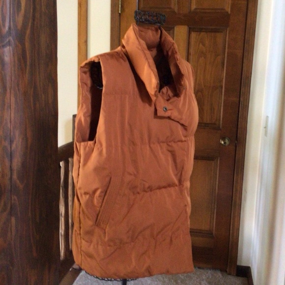 Gibson + Latimer Rust Down Vest Size Small - Picture 2 of 7